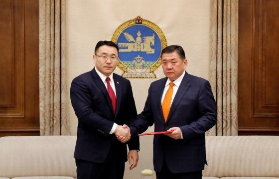 Тавантолгойн ордыг эдийн засгийн эргэлтэд оруулах ажлыг эрчимжүүлэх тогтоолын төслийг өргөн барилаа