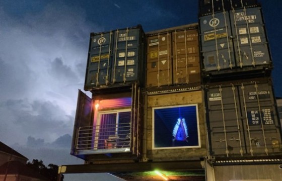 11 чингэлэг ашиглан мөрөөдлийн байшингаа бүтээжээ