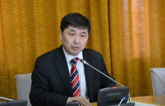 О.Баасанхүү: Ард түмэн нэг талдаа, авлигачид нөгөө талдаа орлоо эсвэл Ерөнхий сайд парламентыг тараадаг эрхтэй болго.