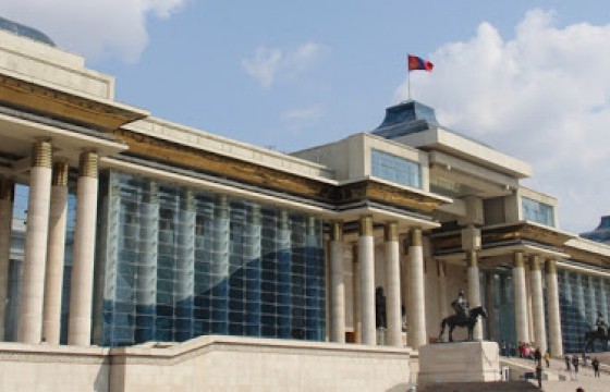 Монгол Улсын Их Хурлын 2020 оны хаврын ээлжит чуулганы нээлт 12.00 цагаас болно.