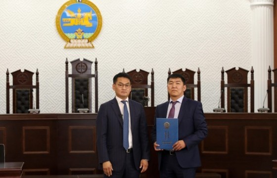 Улсын дээд шүүхийн Ерөнхий шүүгчээр Дамдины Ганзоригийг томиллоо