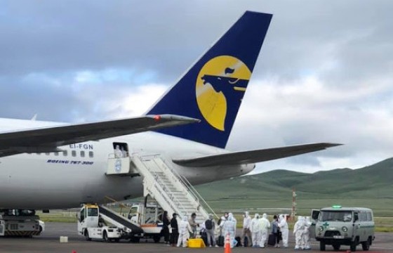 Франкфурт-Улаанбаатар чиглэлийн тусгай үүргийн онгоц   Буянт-Ухаа олон улсын нисэх буудалд газардлаа.