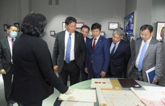 Ерөнхий сайд У.Хүрэлсүх Гадаад харилцааны яаманд ажиллалаа