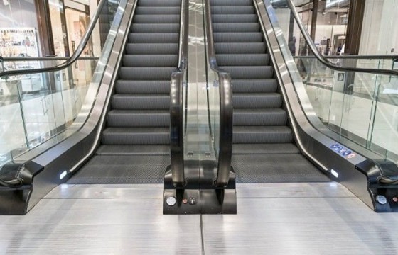 Урсдаг шатанд хүүхдийн үс орооцолдож бэртжээ