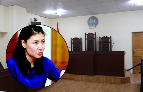 Б.Мөнгөнтуяа: Улстөрчид залуу хүнийг хэлмэгдүүлж, ирээдүйг нь булааж байна