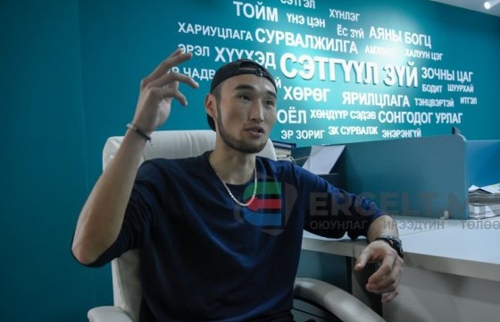 “Мулан” киноны орлон тоглогч Б.Мягмарсүрэн: Хоббитын дараагийн ангийн зураг авалтыг Баянхонгор, Ховд эсвэл Завханд хийгээсэй