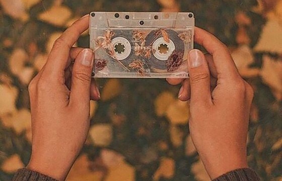 Намрын өнгөтэй зохицох есөн киноны дуу 