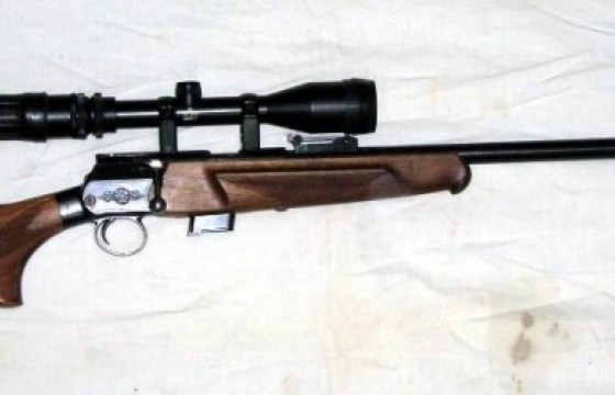 Буугаар тоглож байгаад төрсөн дүүгээ хороосон харамсалтай хэрэг гарчээ 