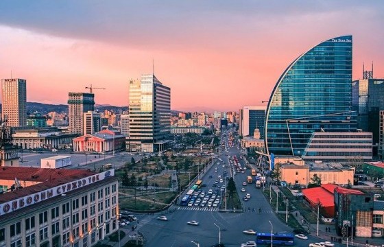 Улаанбаатарт 2-4 градус дулаан байна