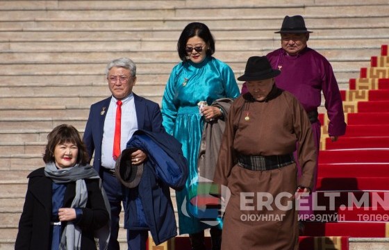 Өнөөдөр 62 хүнд төрийн дээд цол, одон, медаль гардуулав