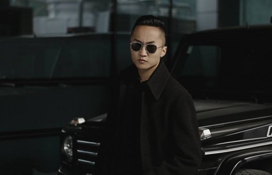 Nude art гэрэл зурагчин Только: Хайртай зургаа өөрөөсөө хүртэл харамладаг