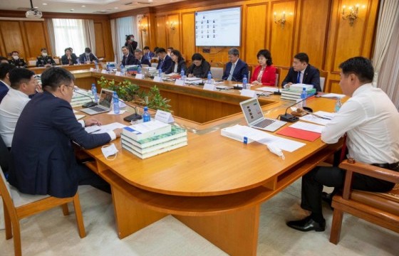 Засгийн газар түгжрэлийн асуудлыг хэлэлцэж байна