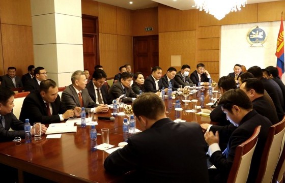 Өвөлжилт хүндэрснээр 80 мянга гаруй малчны амьжиргаа, 7-10 сая мал эрсдэлд орох тооцоо гарчээ