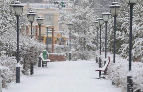 Цаснаар унших таван шүлэг