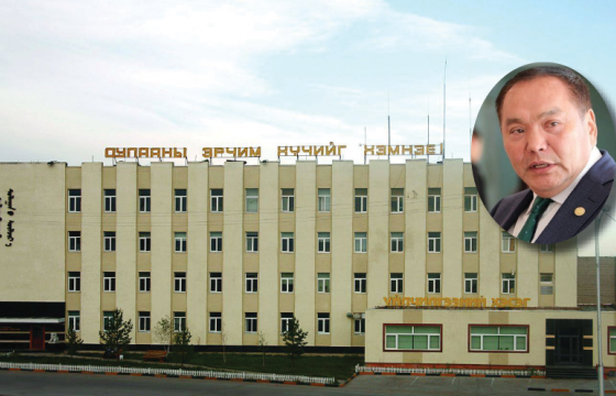 500 сая төгрөгийн хахууль авч байгаад баригдсан Д.Бямба-Очирыг АТГ-аас дахин шалгаж эхэллээ