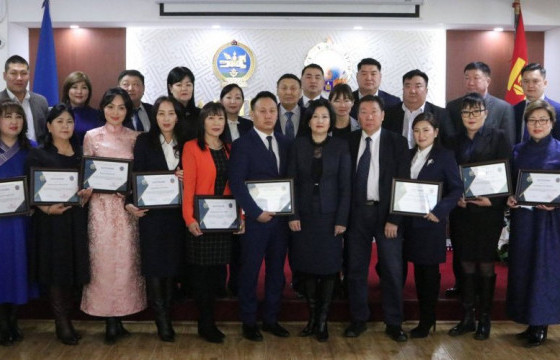 Баянгол дүүрэг хорооны Засаг дарга нараа томиллоо