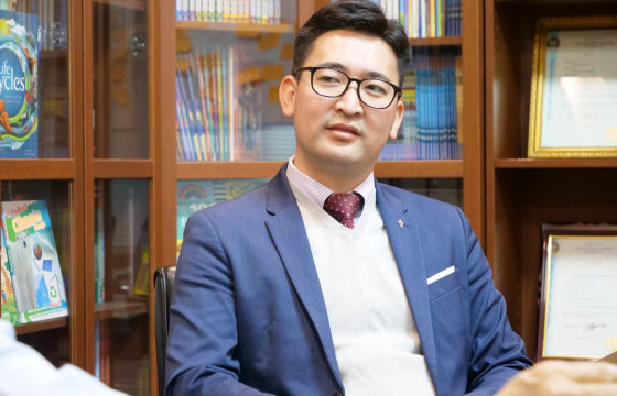 О.Гомбожав: Төр муу менежер байна гэдэг нь сайн менежер болох ёстой гэсэн үг болохоос огт оролцоогүй байх ёстой гэсэн үг биш