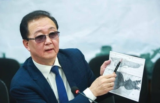 Х.Бадамсүрэн уран зургийн урьдчилгаа төлбөрт найман сая төгрөг төлжээ