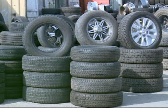 Өгөөмөр зах: Өвлийн дугуйны үнэ 15-20 мянга, тос масло 3-5 мянган төгрөгөөр нэмэгджээ