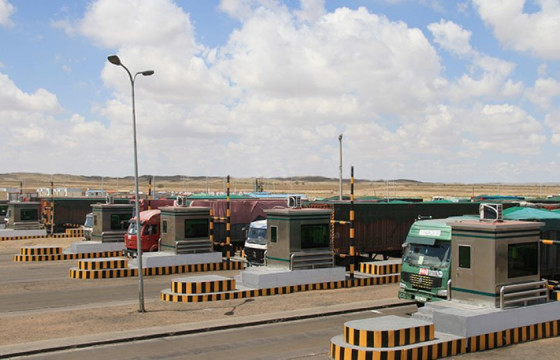 Алтанбулаг боомтыг өнөөдрөөс хааж байна