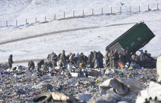 Хүнс нөөцлөх битгий хэл бүтэн талхны мөнгөгүй иргэдээ яах вэ, УОК-ынхоон