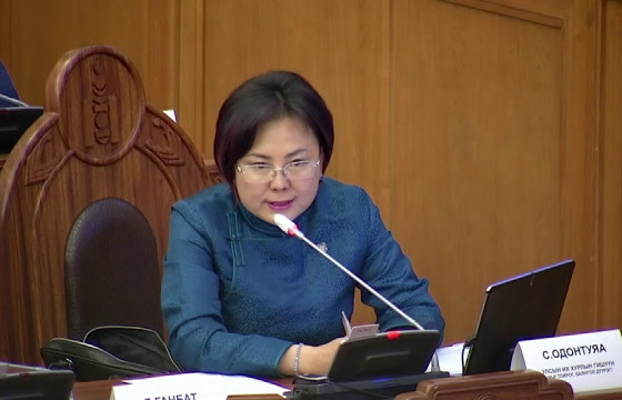 С.Одонтуяа: Бид байлдаантай кинонд тоглож байгаа биш