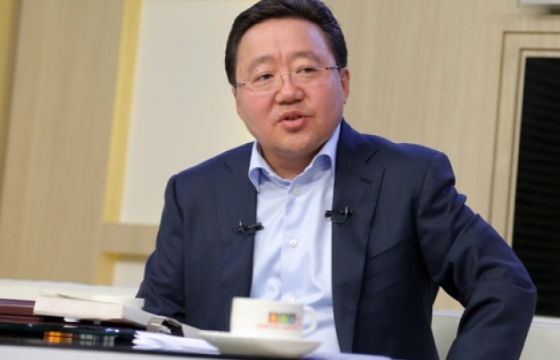 Ц.Элбэгдорж: Вакцин олоод ир гээд үүрэг өгвөл явахад бэлэн