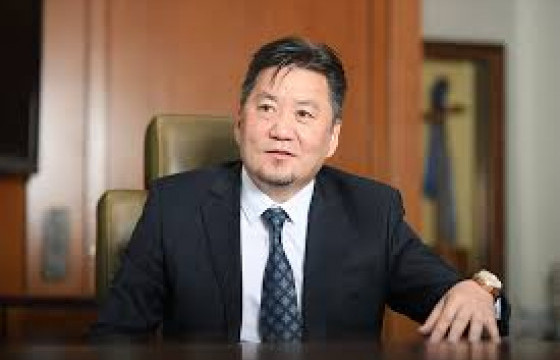 Бэлэн мөнгөөр вирус дамжих эрсдэлтэй учраас шинэ мөнгөн дэвсгэрт оруулж ирэх саналтай байна