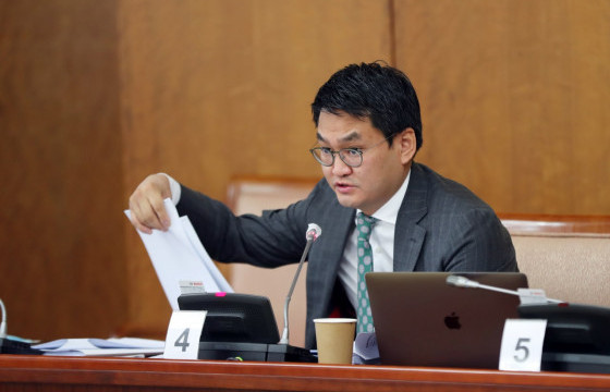 Хууль зүйн байнгын хорооны хурлаар Ерөнхийлөгчийн хоригийг дэмжсэнгүй