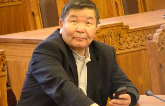 С.Ламбаа: Олон улсын байгууллагаар дамжуулаад вакцинаа бүгдийг нь авчихна гэвэл үүн шиг худлаа юм байхгүй