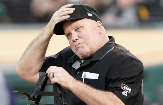 Мэргэжлийн бейсболлын шүүгч Брайан О’Нораг хүний наймааны хэргээр баривчилжээ