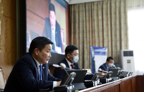 УИХ-ын чуулганаар Засаг захиргаа, нутаг дэвсгэрийн нэгжийн тухай хуулийг хэлэлцэж байна