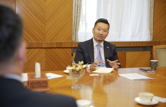 Х.Ганхуяг: Сумдууд улсын төсвөөс татаас авдаг байдлаа болих хэрэгтэй 