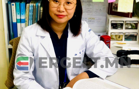 Шилдэг залуу эрдэмтэн Д.ХАНДМАА: Бактерийн эсрэг судас үүсгэлтийг дэмжиж, нөхөн төлжилтийг түргэсгэх тарилга гаргахыг зорьсон