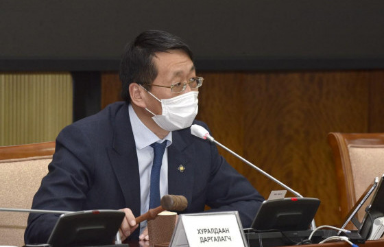 Монгол, эрлийз морьдыг ялгаж уралдуулах, уяачдын улсын цолны шалгуурыг өндөрсгөх тухай хуулийн төслийг хойшлуулав