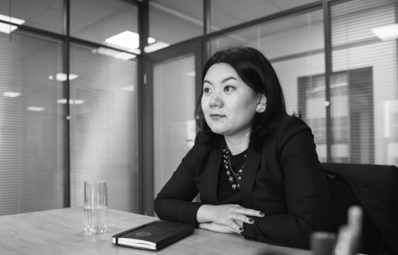 Б.СОЛОНГОO: Оюутолгой төслийг зогсооно гэсэн байр суурийг Засгийн газар илэрхийлээгүй