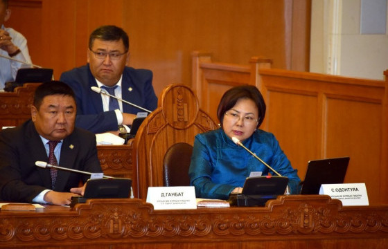 УИХ дахь Ардчилсан намын бүлэг завсарлага авлаа