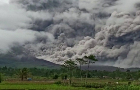 Индонезид галт уул дэлбэрчээ