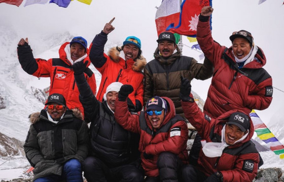 Балба Улсын ууланд авирагчид түүхэн амжилт тогтоожээ