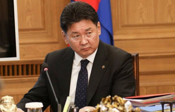 У.ХҮРЭЛСҮХ: Монгол Улсын Ерөнхийлөгч хууль зөрчиж байгаа