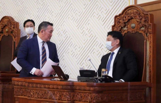  Ерөнхийлөгч төрийн эрхийг ХУУЛЬ БУСААР АВАХЫГ ОРОЛДСОН үндэслэлээр огцрох уу