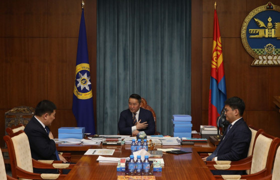 Ерөнхийлөгч Оюутолгойн ажлын хэсэгт сөрөг хүчин болон С.Ганбаатарыг оруулахыг Ерөнхий сайдад даалгав