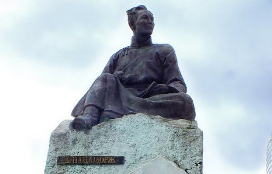 Харанхуй хадыг зорихуй ба бүтээхүй