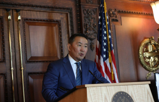 ЕРӨНХИЙЛӨГЧ Х.БАТТУЛГЫН АНУ ДАХЬ МӨНГӨ УГААЛТ БУЮУ ТАНСАГ ХАУС, АГУУЛАХ, ОФФИСЫН БАРИЛГУУД