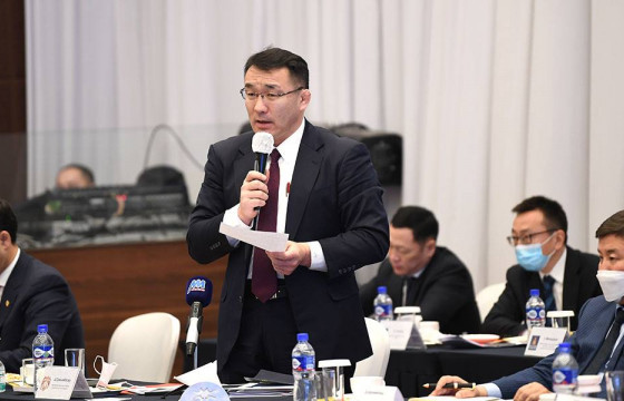 Д.СУМЪЯАБАЗАР: Ажлаа авснаас хойш барилгын тусгай зөвшөөрлийг шуурхай гаргахад анхаарч ажилласан