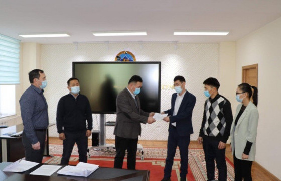 Өмнөговь аймгийн өрх бүрд нэг сая төгрөг олгох санал гаргажээ