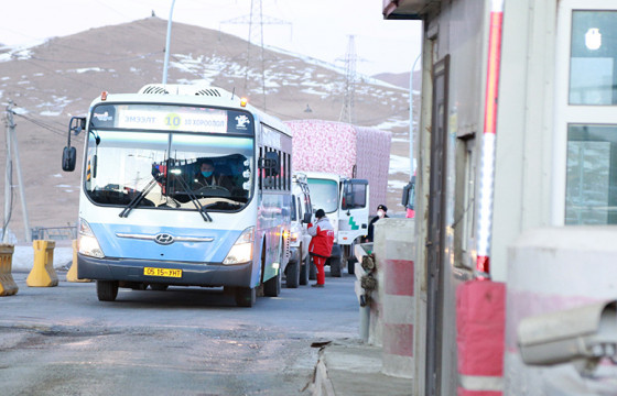 Орон нутаг буцах иргэд хувийн машинаараа болон нийтийн тээврийн автобусаар алинаар нь ч явж болно