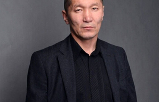 Яруу найрагч Д.Галсансүхэд 3.3 жил хорих ял оноолоо