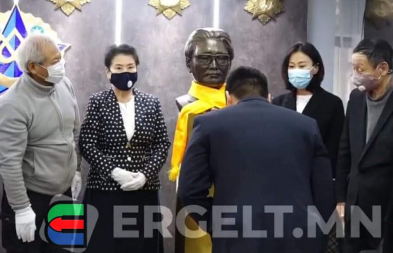 Л.Түдэв агсны дурсгалын хөшөөг залах, хүндэтгэл үзүүлэх ёслол боллоо