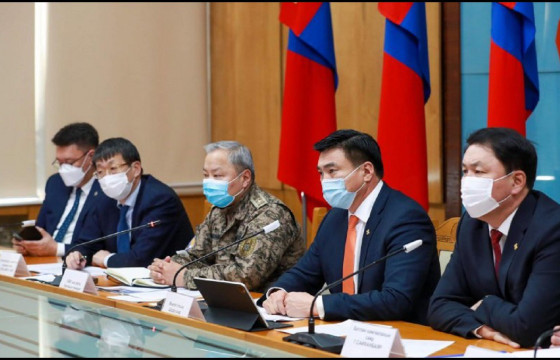 УОК: 14 байгууллагын ажилчид хувийнхаа автомашинаар зорчино